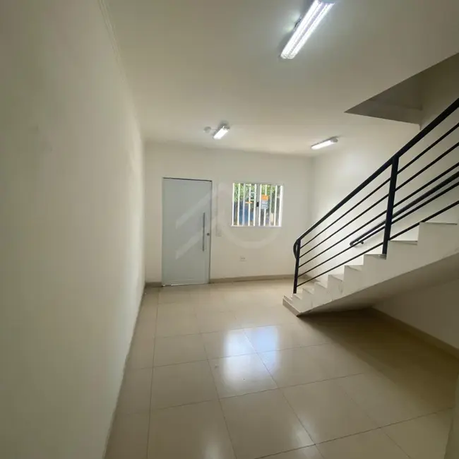 Armazém / Galpão para alugar, 1000m2 em Guaturinho, Cajamar - SP - imagem 8 Foto 8 de Armazém / Galpão para alugar, 1000m2 em Guaturinho, Cajamar - SP