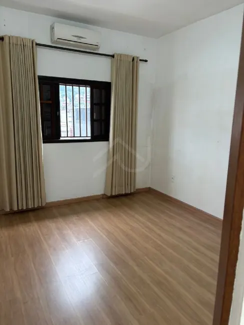 Casa com 3 quartos à venda e para alugar, 284m2 em Portais (Polvilho), Cajamar - SP - imagem 7 Foto 7 de Casa com 3 quartos à venda e para alugar, 284m2 em Portais (Polvilho), Cajamar - SP