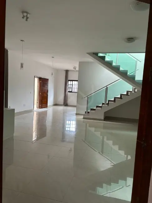 Casa com 3 quartos à venda e para alugar, 284m2 em Portais (Polvilho), Cajamar - SP - imagem 4 Foto 4 de Casa com 3 quartos à venda e para alugar, 284m2 em Portais (Polvilho), Cajamar - SP