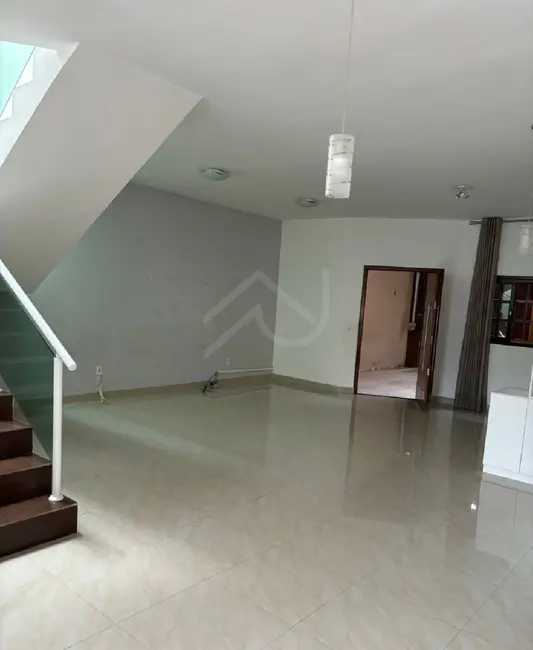 Casa com 3 quartos à venda e para alugar, 284m2 em Portais (Polvilho), Cajamar - SP - imagem 5 Foto 5 de Casa com 3 quartos à venda e para alugar, 284m2 em Portais (Polvilho), Cajamar - SP