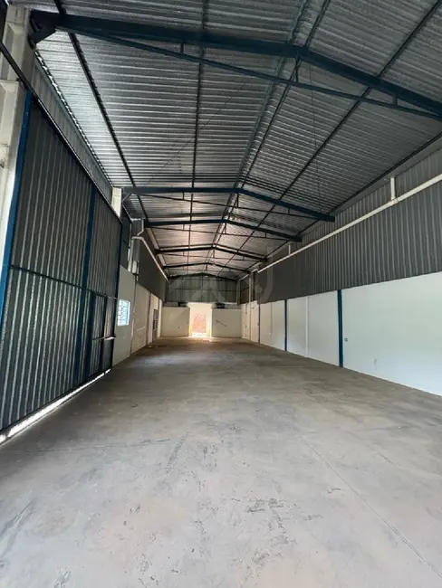 Armazém / Galpão para alugar, 350m2 em Jordanésia (Jordanésia), Cajamar - SP - imagem 4 Foto 4 de Armazém / Galpão para alugar, 350m2 em Jordanésia (Jordanésia), Cajamar - SP