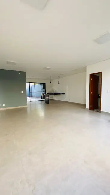 Casa com 3 quartos à venda, 202m2 em Portais (Polvilho), Cajamar - SP - imagem 6 Foto 6 de Casa com 3 quartos à venda, 202m2 em Portais (Polvilho), Cajamar - SP