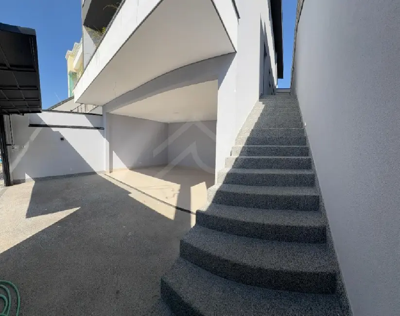 Casa com 3 quartos à venda, 190m2 em Portais (Polvilho), Cajamar - SP - imagem 3 Foto 3 de Casa com 3 quartos à venda, 190m2 em Portais (Polvilho), Cajamar - SP