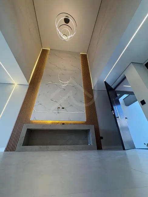 Casa com 4 quartos à venda, 240m2 em Portais (Polvilho), Cajamar - SP - imagem 4 Foto 4 de Casa com 4 quartos à venda, 240m2 em Portais (Polvilho), Cajamar - SP