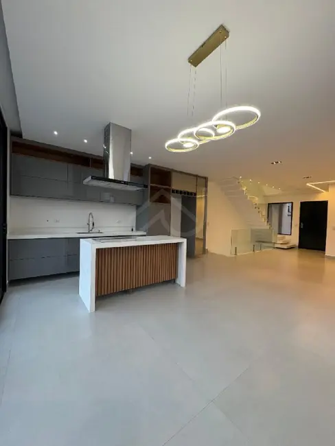 Casa com 3 quartos à venda, 215m2 em Portais (Polvilho), Cajamar - SP - imagem 9 Foto 9 de Casa com 3 quartos à venda, 215m2 em Portais (Polvilho), Cajamar - SP