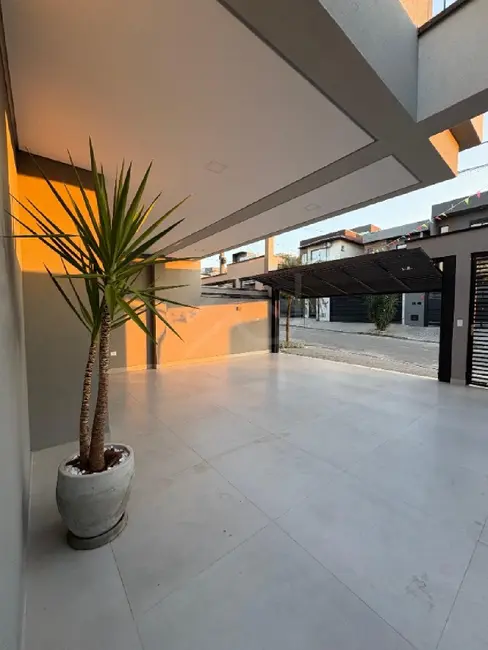 Casa com 3 quartos à venda, 215m2 em Portais (Polvilho), Cajamar - SP - imagem 5 Foto 5 de Casa com 3 quartos à venda, 215m2 em Portais (Polvilho), Cajamar - SP