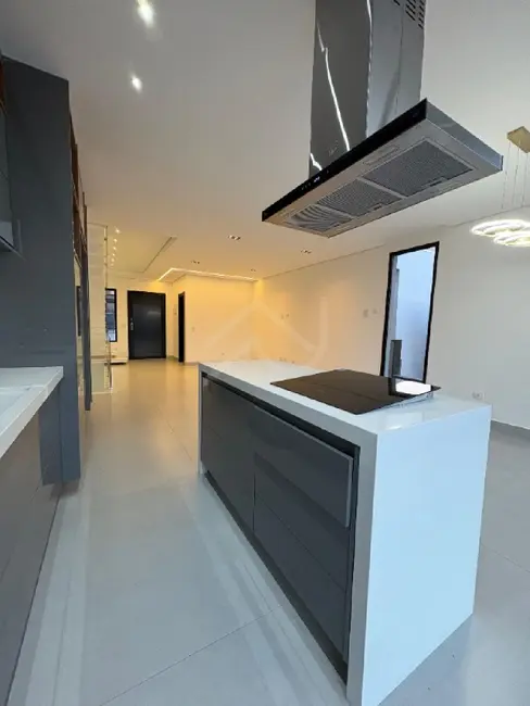 Casa com 3 quartos à venda, 215m2 em Portais (Polvilho), Cajamar - SP - imagem 7 Foto 7 de Casa com 3 quartos à venda, 215m2 em Portais (Polvilho), Cajamar - SP