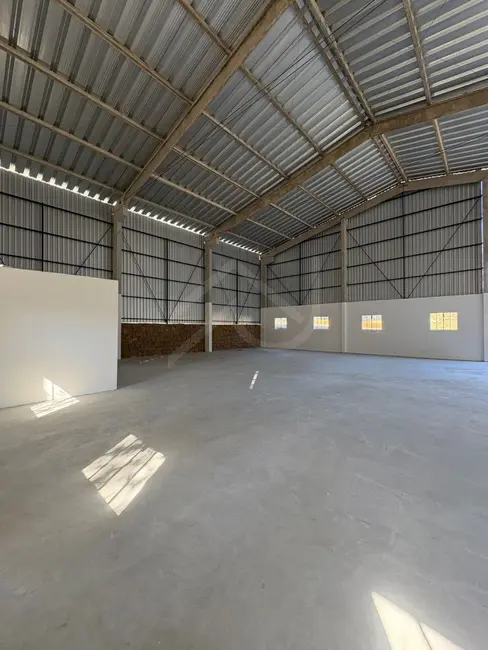 Armazém / Galpão para alugar, 420m2 em Glebas, Franco Da Rocha - SP - imagem 6 Foto 6 de Armazém / Galpão para alugar, 420m2 em Glebas, Franco Da Rocha - SP