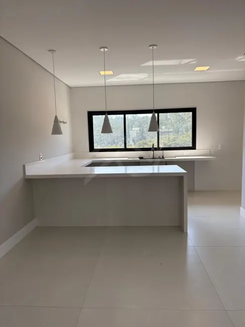 Casa com 3 quartos à venda, 240m2 em Portais (Polvilho), Cajamar - SP - imagem 8 Foto 8 de Casa com 3 quartos à venda, 240m2 em Portais (Polvilho), Cajamar - SP