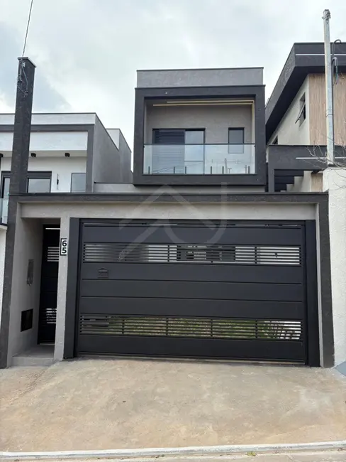 Foto 1 de Casa com 3 quartos à venda, 135m2 em Santana De Parnaiba - SP