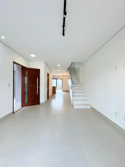 Foto 7 de Casa com 3 quartos à venda, 135m2 em Santana De Parnaiba - SP