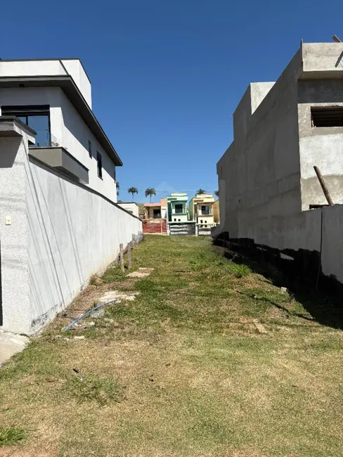 Foto 1 de Terreno / Lote à venda, 300m2 em Santana De Parnaiba - SP