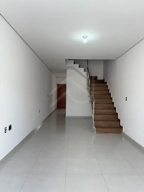 Foto 2 de Casa com 2 quartos para alugar, 90m2 em Portais (Polvilho), Cajamar - SP