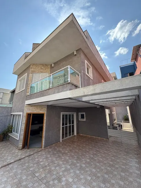 Foto 1 de Casa com 3 quartos para alugar, 187m2 em Portais (Polvilho), Cajamar - SP