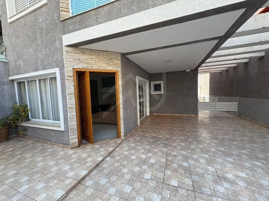 Foto 2 de Casa com 3 quartos para alugar, 187m2 em Portais (Polvilho), Cajamar - SP