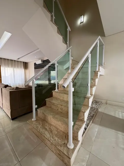 Foto 4 de Casa com 3 quartos para alugar, 187m2 em Portais (Polvilho), Cajamar - SP