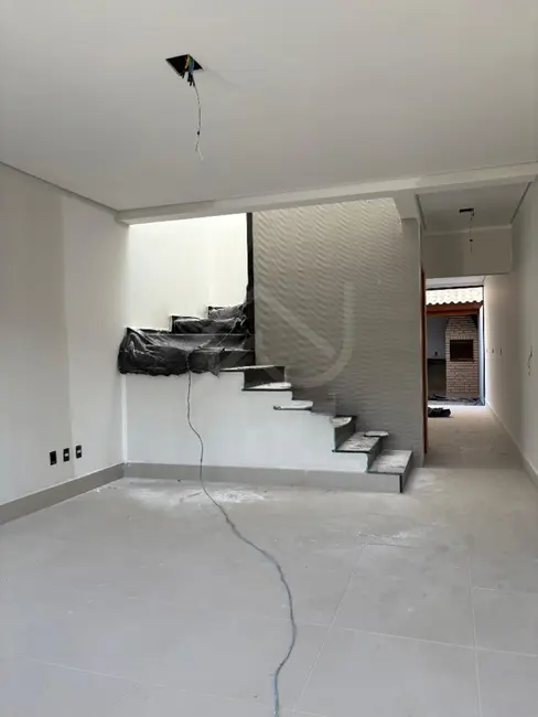 Foto 2 de Casa com 2 quartos para alugar, 93m2 em Ipês (Polvilho), Cajamar - SP