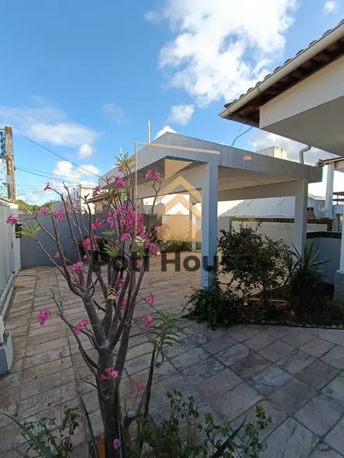 Casa com 6 quartos à venda, 480m2 em Capim Macio, Natal - RN - imagem 3 Foto 3 de Casa com 6 quartos à venda, 480m2 em Capim Macio, Natal - RN