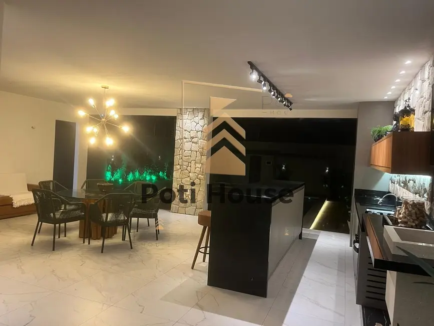 Casa com 5 quartos à venda, 200m2 em Capim Macio, Natal - RN - imagem 5 Foto 5 de Casa com 5 quartos à venda, 200m2 em Capim Macio, Natal - RN