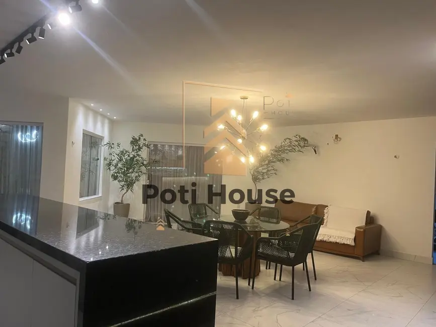 Casa com 5 quartos à venda, 200m2 em Capim Macio, Natal - RN - imagem 7 Foto 7 de Casa com 5 quartos à venda, 200m2 em Capim Macio, Natal - RN