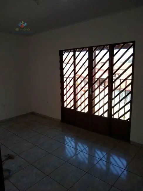Foto 2 de Sobrado com 3 quartos à venda, 168m2 em Jardim Rosa Garcia, Tatui - SP