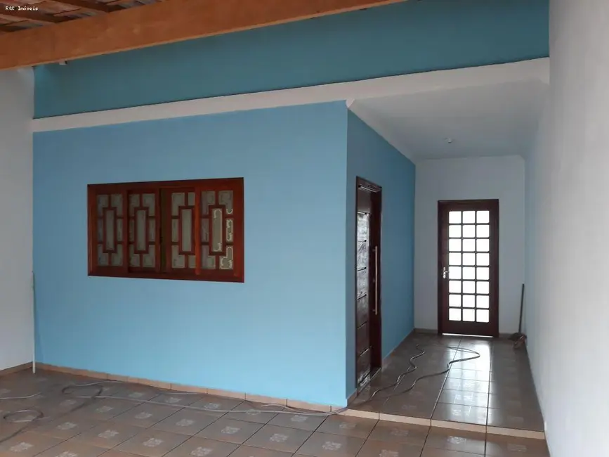 Foto 2 de Casa com 2 quartos à venda, 150m2 em Jardim Residencial Santa Cruz, Tatui - SP