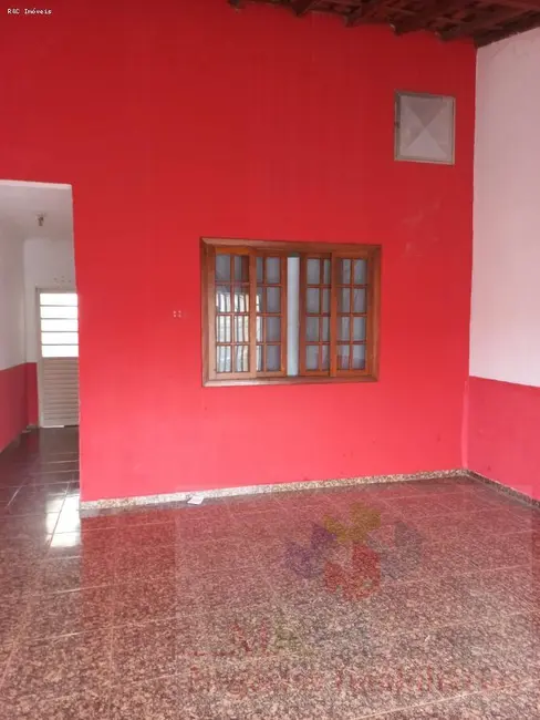 Foto 1 de Casa com 2 quartos à venda, 100m2 em Jardim Rosa Garcia, Tatui - SP