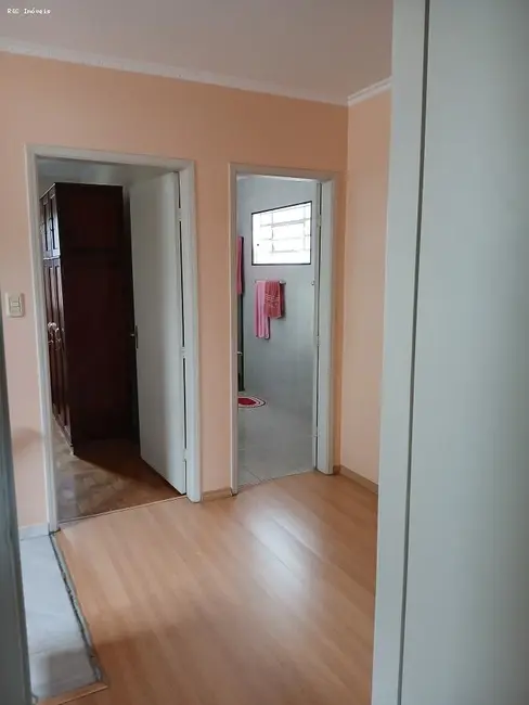 Sobrado com 3 quartos à venda, 210m2 em Vila Pires, Santo Andre - SP - imagem 3 Foto 3 de Sobrado com 3 quartos à venda, 210m2 em Vila Pires, Santo Andre - SP