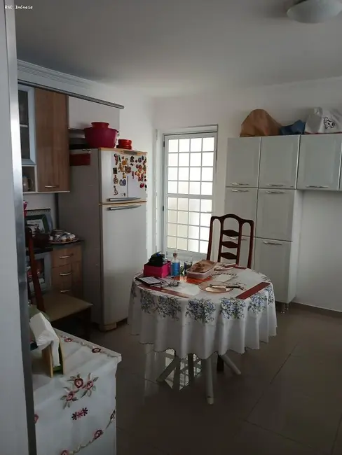 Sobrado com 3 quartos à venda, 210m2 em Vila Pires, Santo Andre - SP - imagem 8 Foto 8 de Sobrado com 3 quartos à venda, 210m2 em Vila Pires, Santo Andre - SP