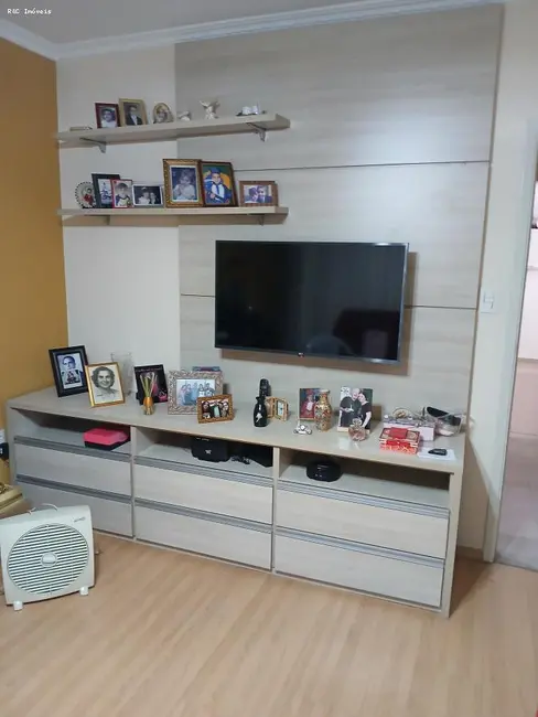 Sobrado com 3 quartos à venda, 210m2 em Vila Pires, Santo Andre - SP - imagem 2 Foto 2 de Sobrado com 3 quartos à venda, 210m2 em Vila Pires, Santo Andre - SP