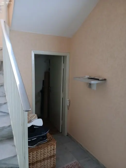 Foto 4 de Sobrado com 3 quartos para alugar, 192m2 em Vila Pires, Santo Andre - SP