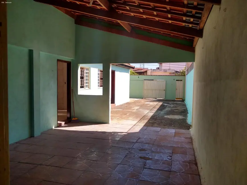 Foto 7 de Casa com 2 quartos à venda, 410m2 em Vila Juca Menezes, Tatui - SP