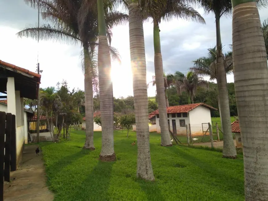 Foto 2 de Fazenda / Haras com 4 quartos à venda, 72600m2 em Tatui - SP