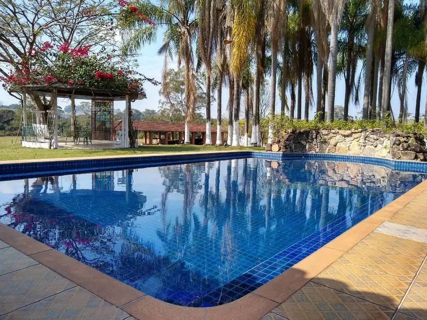 Foto 1 de Fazenda / Haras com 4 quartos à venda, 336380m2 em Centro, Tatui - SP