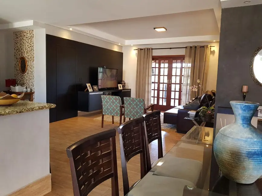 Foto 5 de Fazenda / Haras com 3 quartos à venda, 1400m2 em Centro, Aracoiaba Da Serra - SP