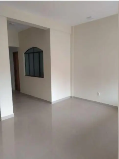 Foto 2 de Sala Comercial para alugar, 300m2 em Nova Tatuí, Tatui - SP
