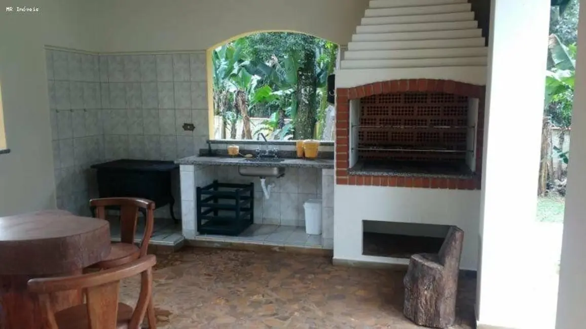 Foto 2 de Fazenda / Haras com 3 quartos à venda, 20000m2 em Tatui - SP
