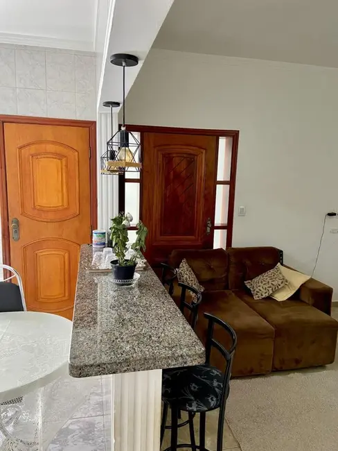 Foto 2 de Casa com 2 quartos à venda, 120m2 em Centro, Tatui - SP