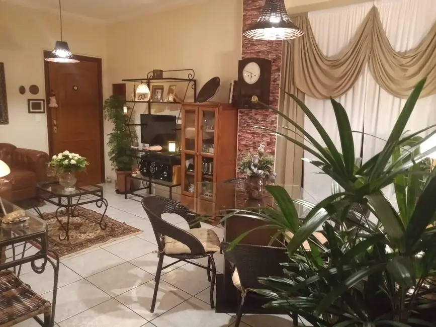 Apartamento com 2 quartos à venda, 75m2 em Guilhermina, Praia Grande - SP - imagem 4 Foto 4 de Apartamento com 2 quartos à venda, 75m2 em Guilhermina, Praia Grande - SP