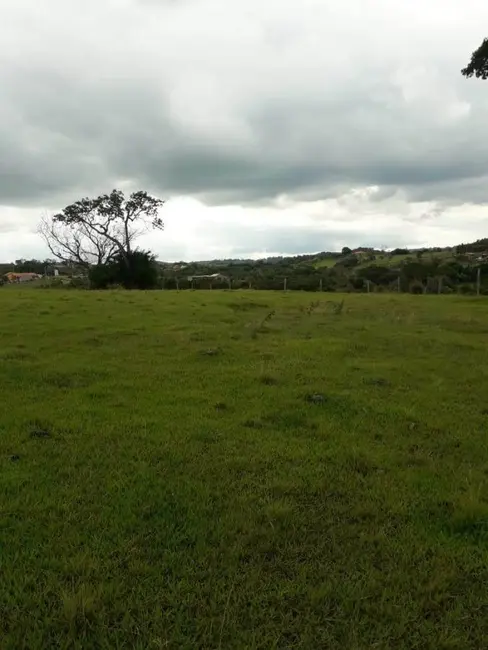 Foto 1 de Terreno / Lote à venda, 400000m2 em Centro, Tatui - SP