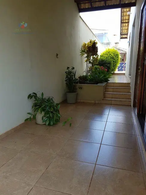 Foto 5 de Casa com 3 quartos à venda, 360m2 em Colina Verde, Tatui - SP