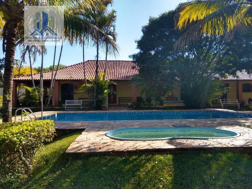 Foto 1 de Chácara com 6 quartos à venda, 5000m2 em Centro, Tatui - SP