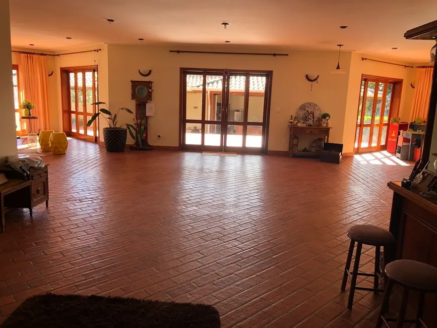 Foto 1 de Casa com 5 quartos à venda, 759m2 em Parque Residencial Colina das Estrelas, Tatui - SP