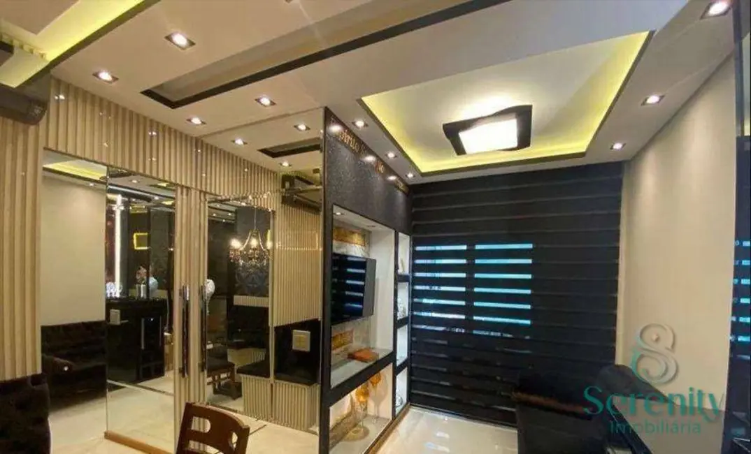 Foto 2 de Apartamento com 2 quartos para alugar, 60m2 em Vitória, Londrina - PR