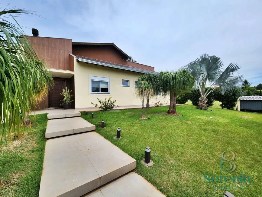 Foto 1 de Casa de Condomínio com 4 quartos à venda e para alugar, 2500m2 em Recanto Santa Andréa, Cambe - PR