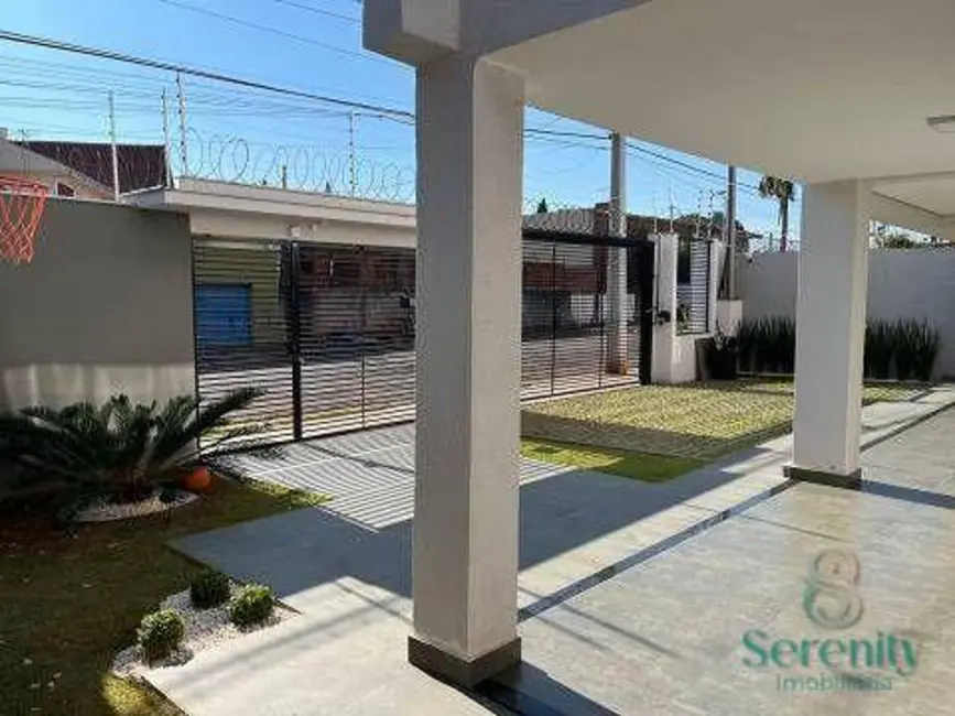 Foto 2 de Sobrado com 4 quartos à venda, 500m2 em Jardim Lolata, Londrina - PR