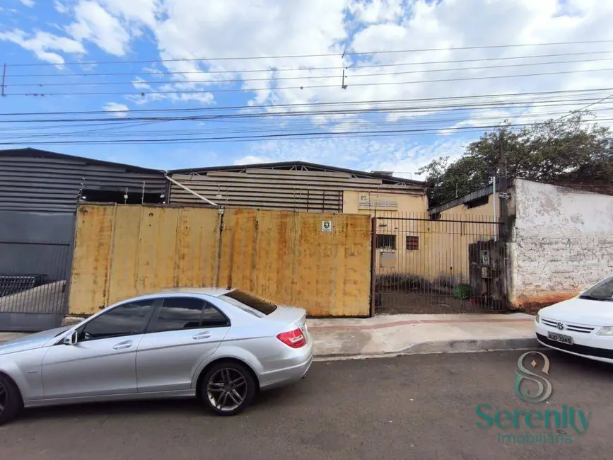 Foto 1 de Armazém / Galpão à venda, 421m2 em Helena, Londrina - PR