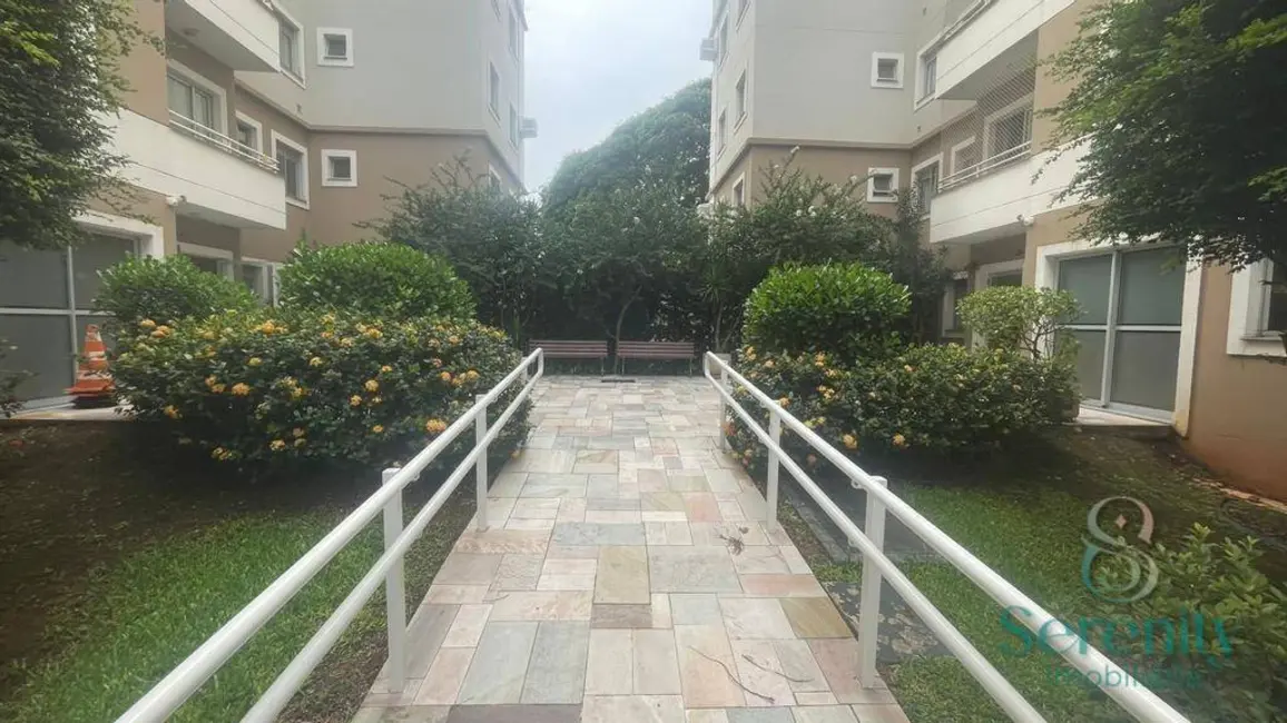 Foto 2 de Apartamento com 3 quartos à venda, 70m2 em Parque Jamaica, Londrina - PR