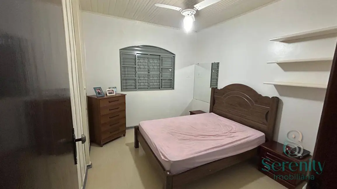Foto 1 de Casa com 3 quartos à venda, 275m2 em Califórnia, Londrina - PR
