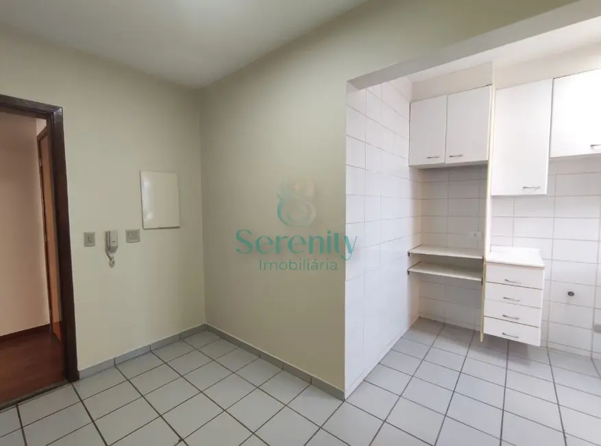 Foto 5 de Apartamento com 3 quartos para alugar, 88m2 em San Remo, Londrina - PR